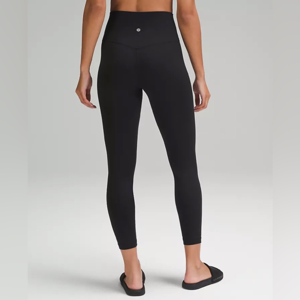 Align 25” Black Pant / Leggings size 4